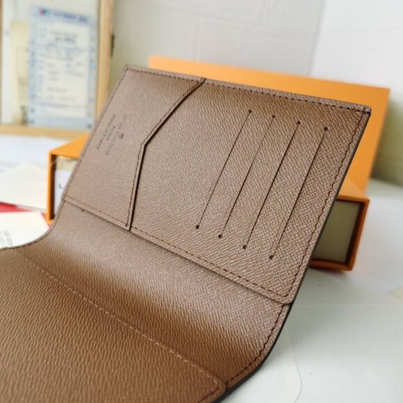 LV Monogram Hello Kitty Libra Card Case - Picture 3 of 6